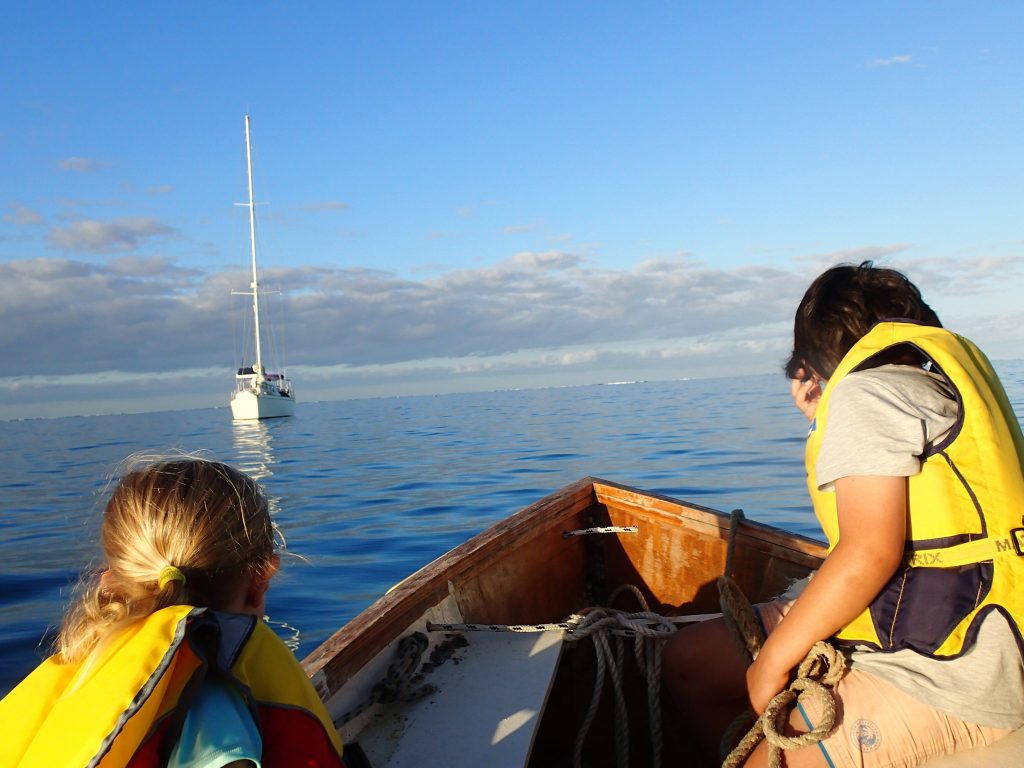 Heading home to Dragonfly after a day on the island and reef.